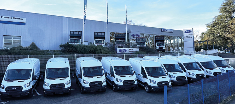 Photo Stock  Ford Transit Fourgon 2T